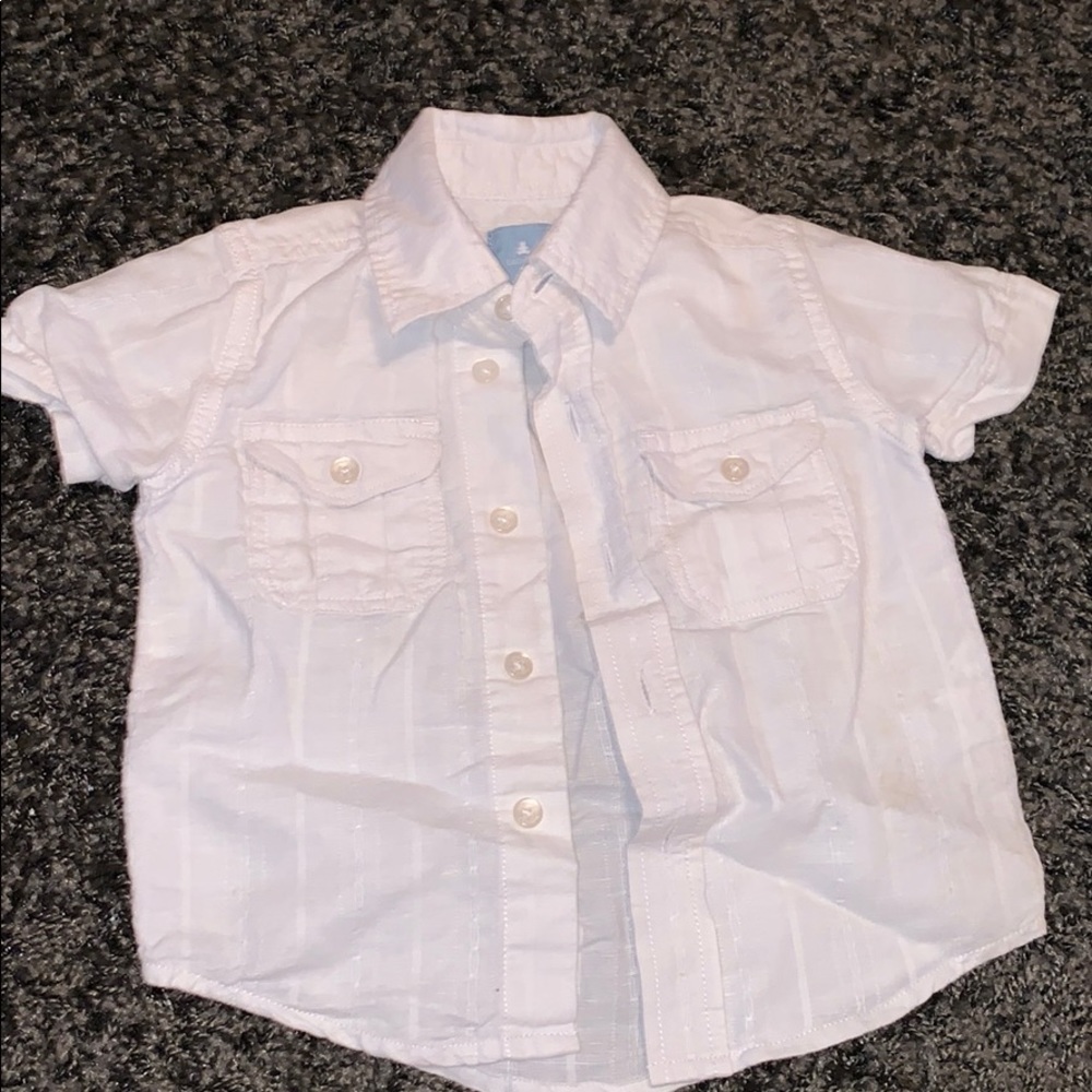 Gap shirt
